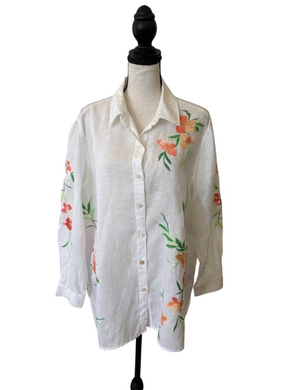 J. Jill Linen Button Down Blouse With Embroidered Floral Design Petite Large